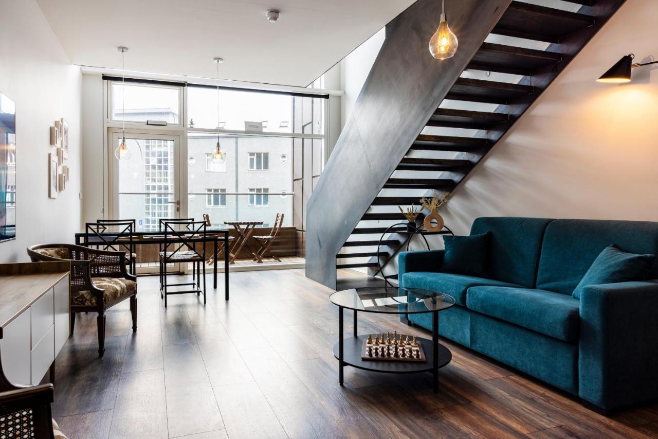 شقة Loft-Style Duplex With Balcony In Downtown ريكيافيك المظهر الخارجي الصورة