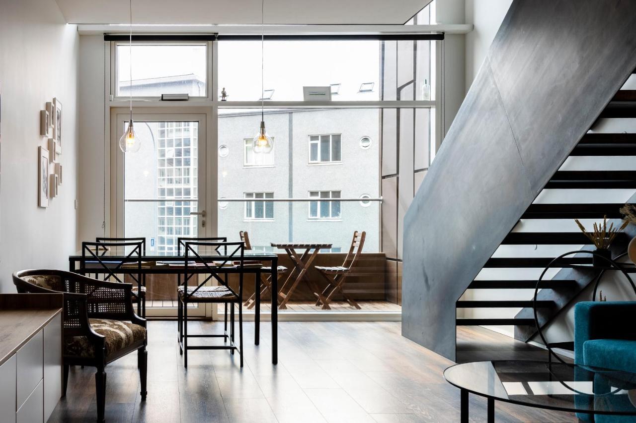 شقة Loft-Style Duplex With Balcony In Downtown ريكيافيك المظهر الخارجي الصورة